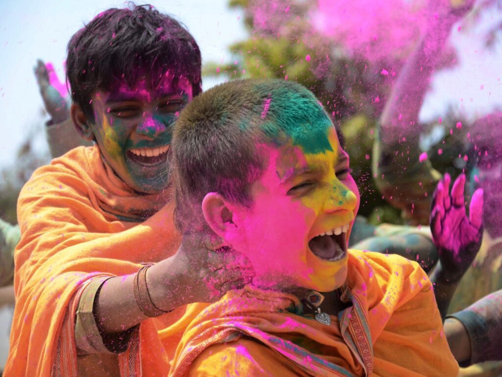 the color of india experiencing holi festival at its origin