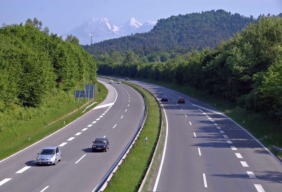navigating foreign roads a guide to driving safely abroad
